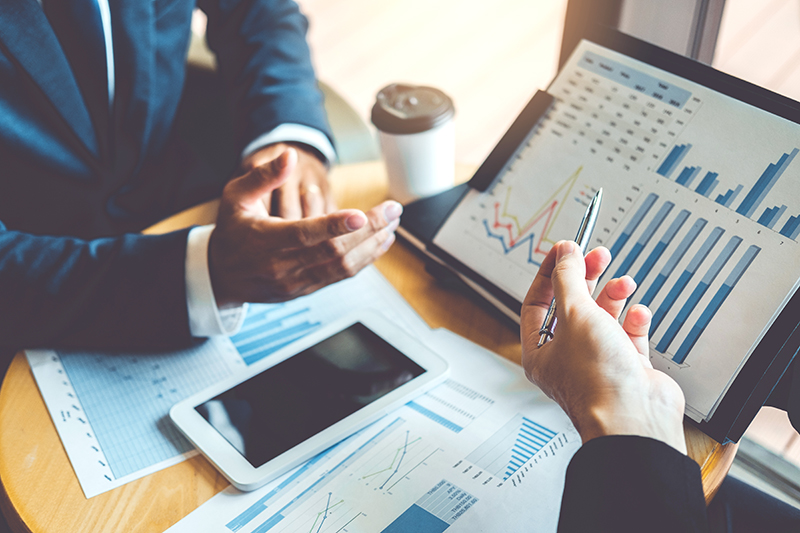 新たな事業を始めるためには、どれくらい費用が必要？資金調達の方法とは
